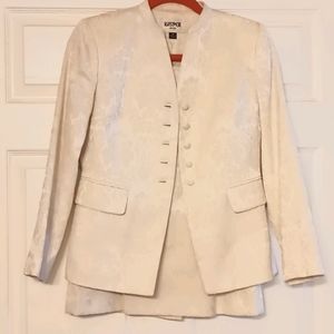 Kasper Cream/Winter White 2 Piece Skirt Suit